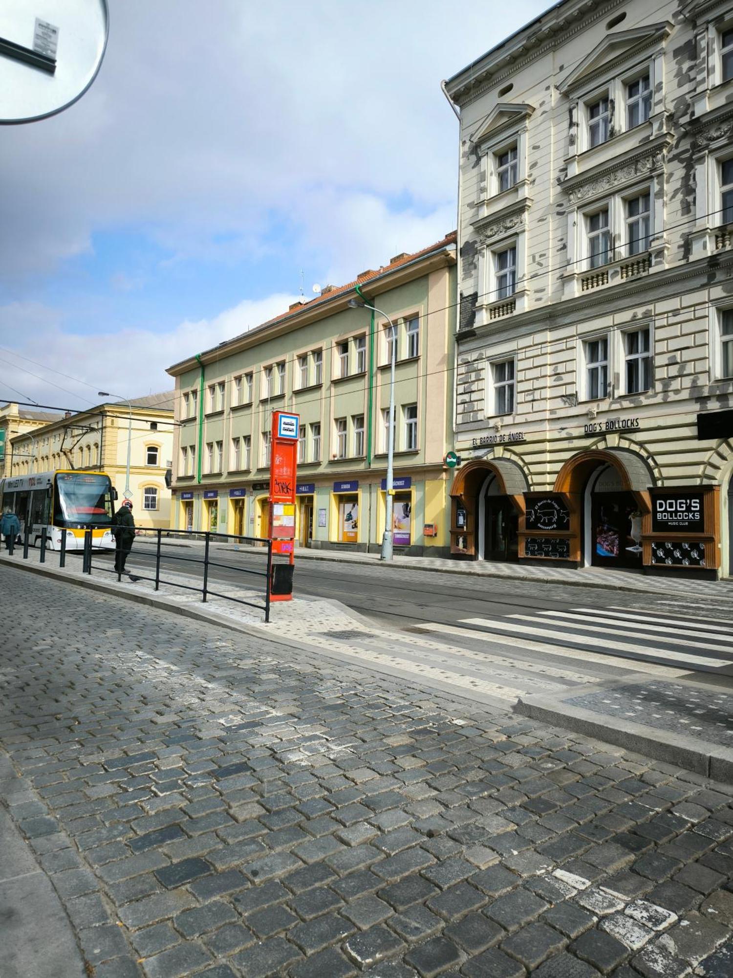 Апартаменты Valentinka Minutes Away From Charles Bridge Прага Экстерьер фото